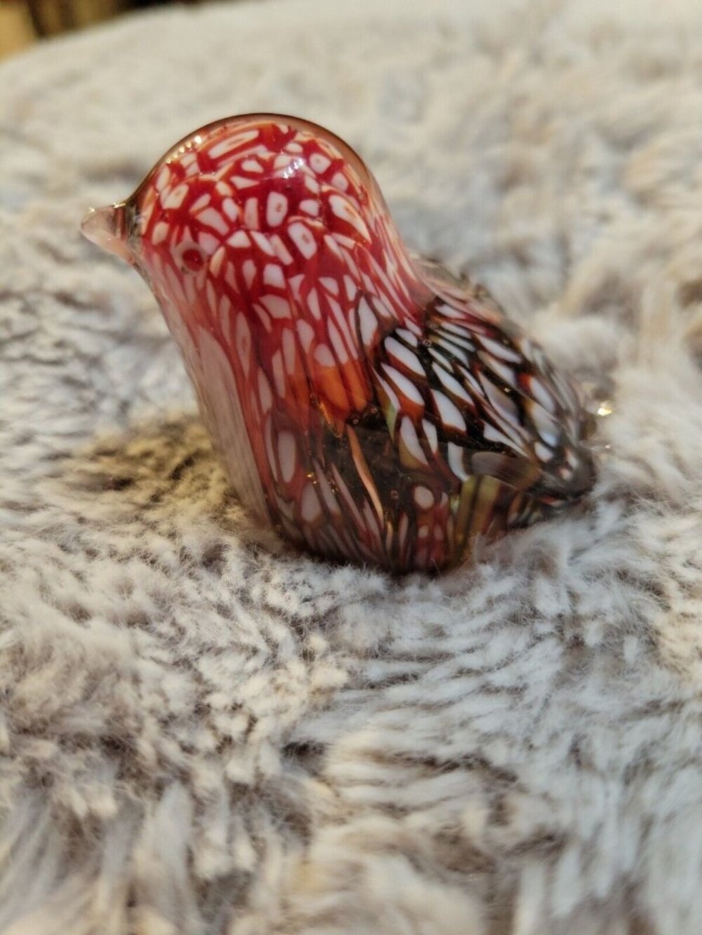 Latticino Glass Art Bird Red White Rainbow Sitting Bird Clear Short Tail 2x2in